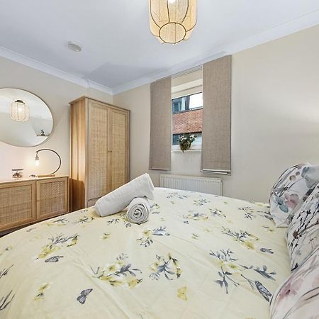 Tranquil 2 Bedroom Apartment Close To St. Paul'S Cathedral London Kültér fotó